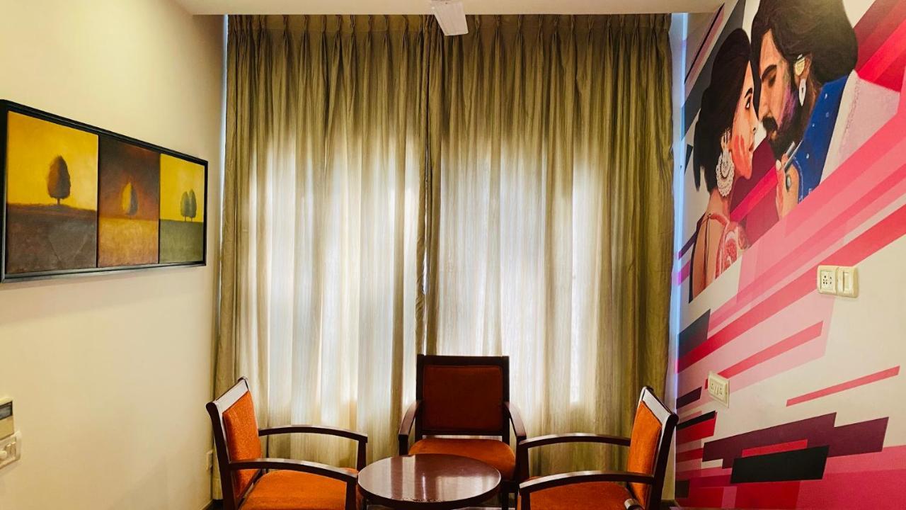 C Suites - Lotus Park Бангалор Экстерьер фото